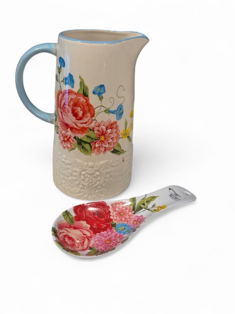 The Pioneer Woman Sweet Rose 2.1-Quart Stoneware Pitcher/ spoon rest